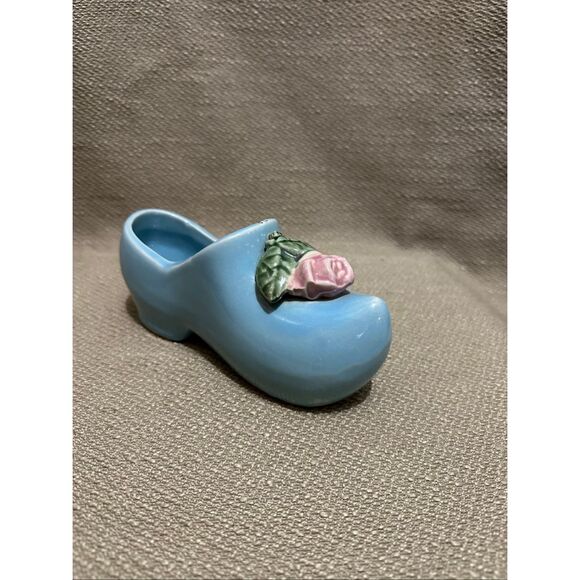 McCoy Blue Dutch Clog Shoe with Pink Rose Planter USA Vintage Home Decor - Picture 1 of 11